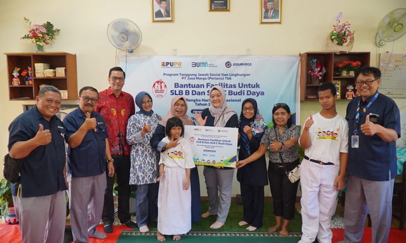 Jasa Marga Salurkan Bantuan Pendidikan ke Sekolah Luar Biasa Bagian B dan C Budi Daya Kasih&nbsp;Cijantung